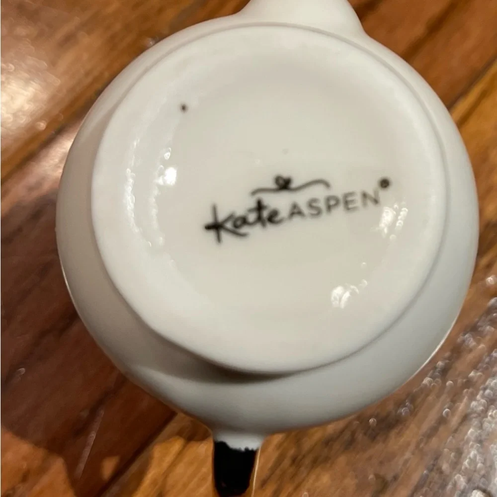 Kate Aspen Tea Time Whimsical Porcelain Bud Vase 4”